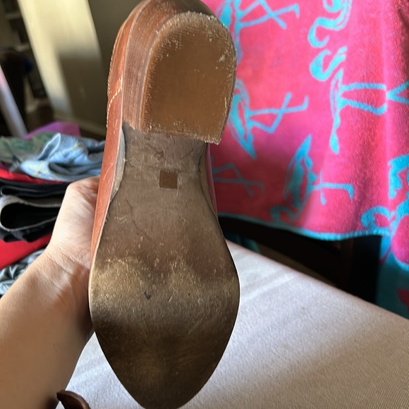 In great shape. Have been treated with leather products before. - Picture 6 of 6